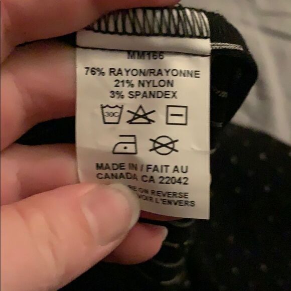 EUC Black Stretch Skirt - Picture 5 of 5